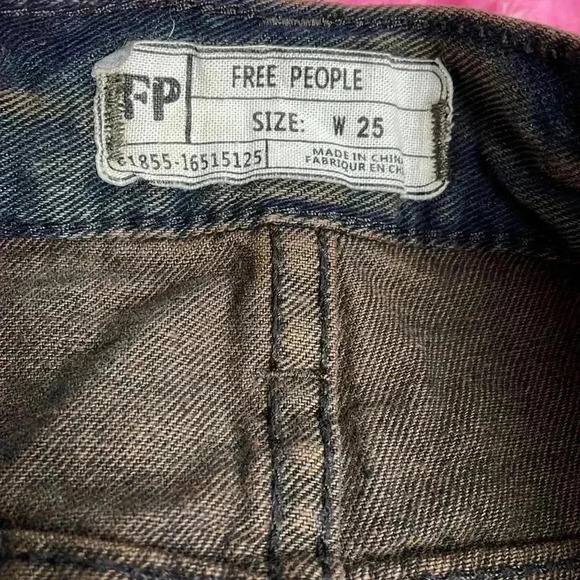 Free people acid wash shorts - Picture 6 of 9